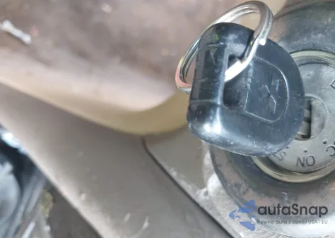 2002 Mitsubishi Diamante Es z USA, uszkodzony, nr VIN 6MMAP57P72T008216